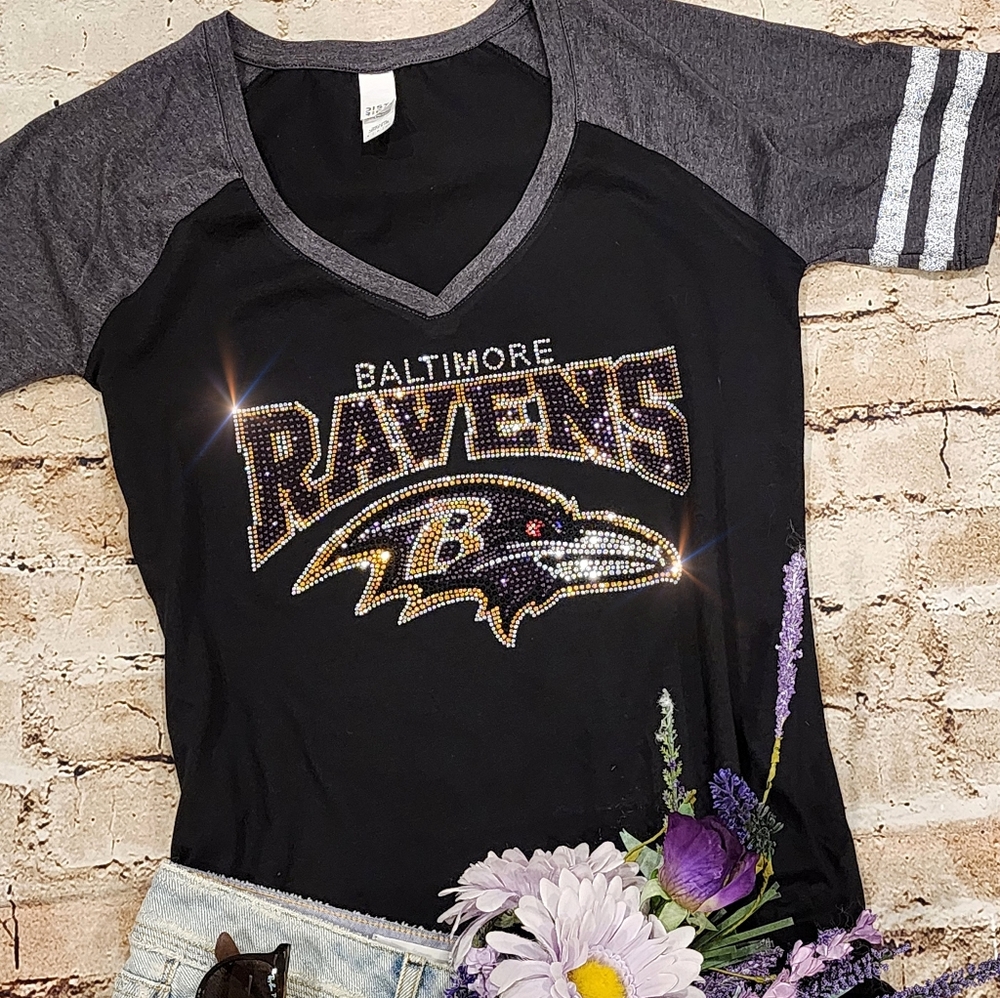 New Baltimore Ravens Bling T-shirt Rhinestone V-Neck T-shirt Women's relaxed fit - Picture 4 of 5